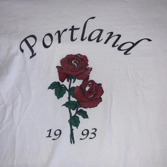 brandy melville shirt - Picture 2 of 3